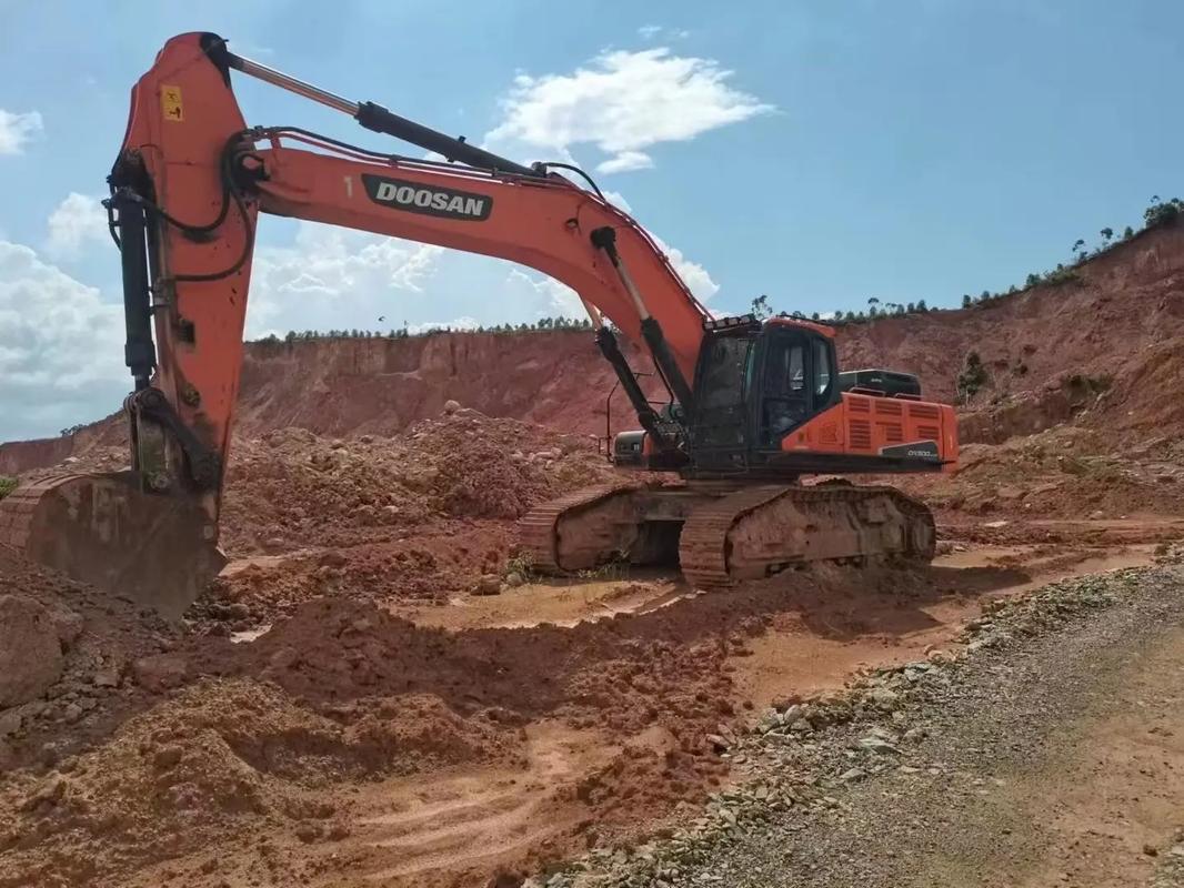 2019年斗山500#二手鉤機 土石方工程的堅實伙伴
