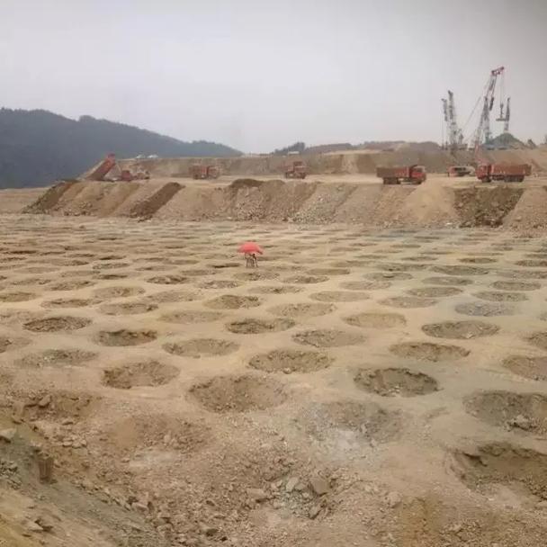 2015年湖北十堰武當山機場施工現(xiàn)場紀實 土石方工程巡禮